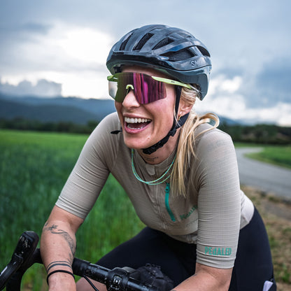 Defy, Rose craie mat | ChromaPop Or rose miroir