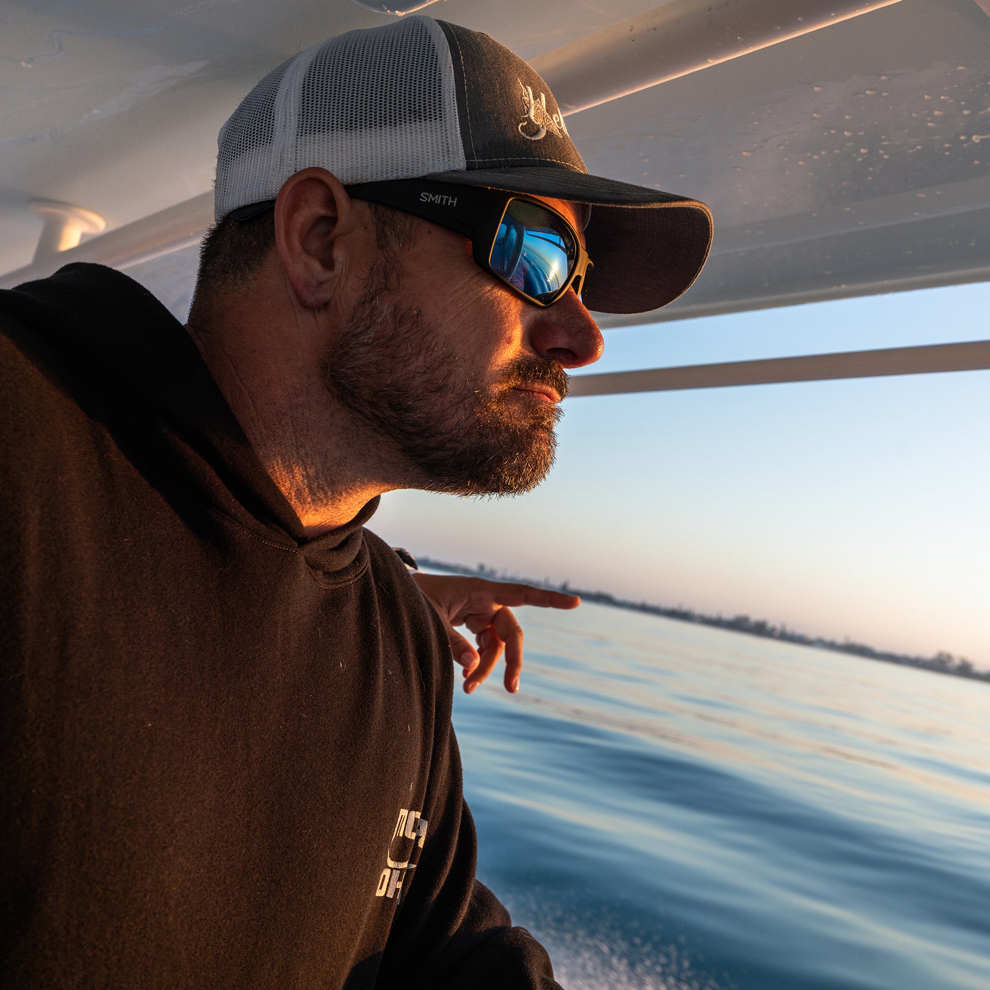 Guide's Choice XL, Sunglasses + Matte Black | ChromaPop Polarized Gray Green