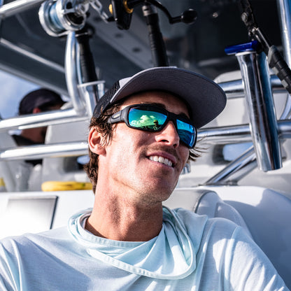 Hookset, Lunettes de soleil + Écaille mate | Verre ChromaPop polarisé vert miroir