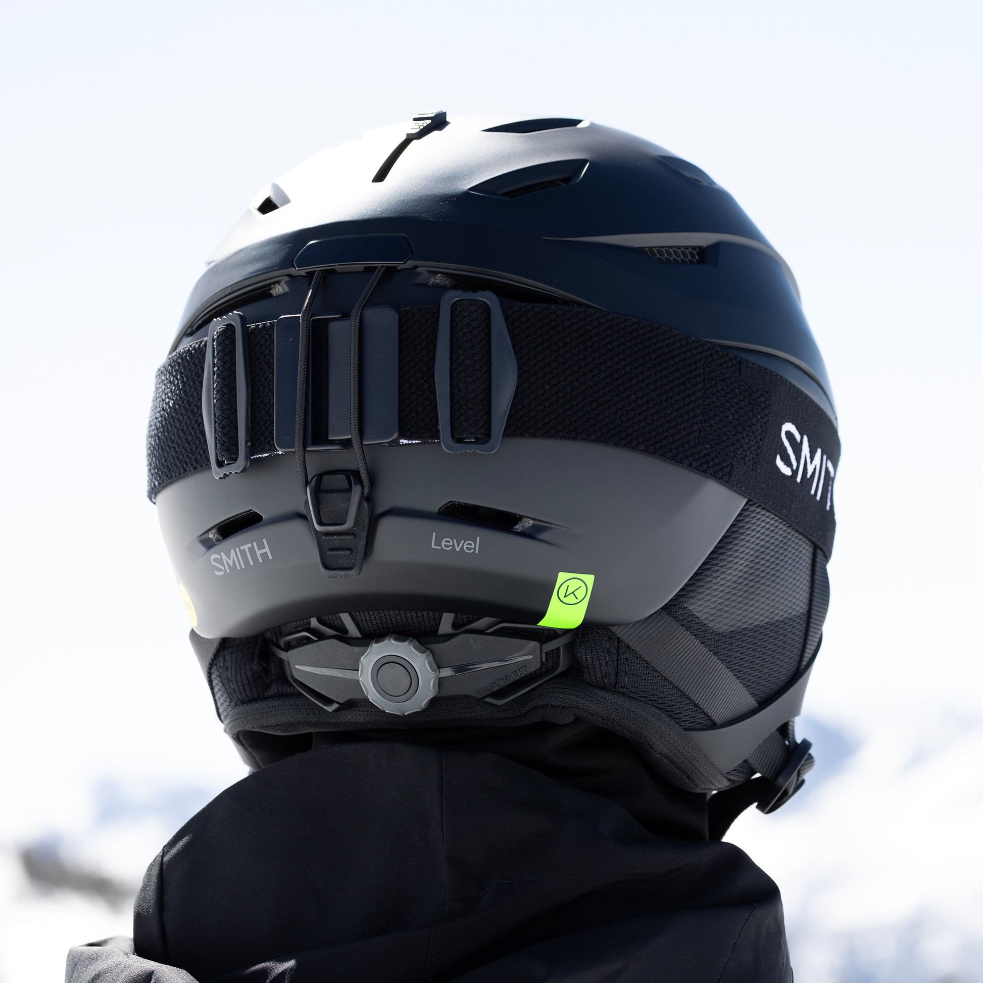 black friday smith ski helmet Mission Snow a goggle clip Level Mips | Helmet |