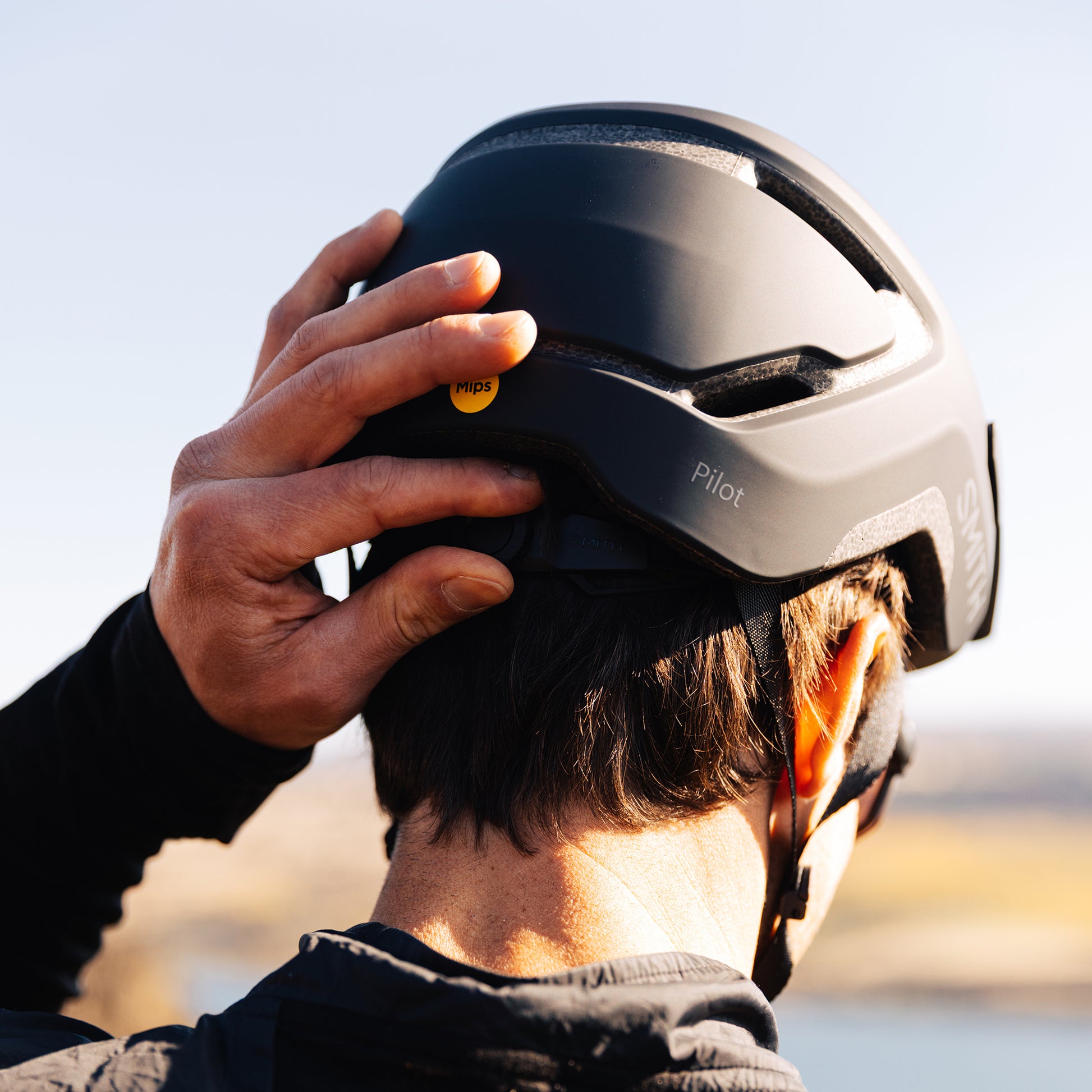 smith aero road helmet Pilot Mips® | Helmet