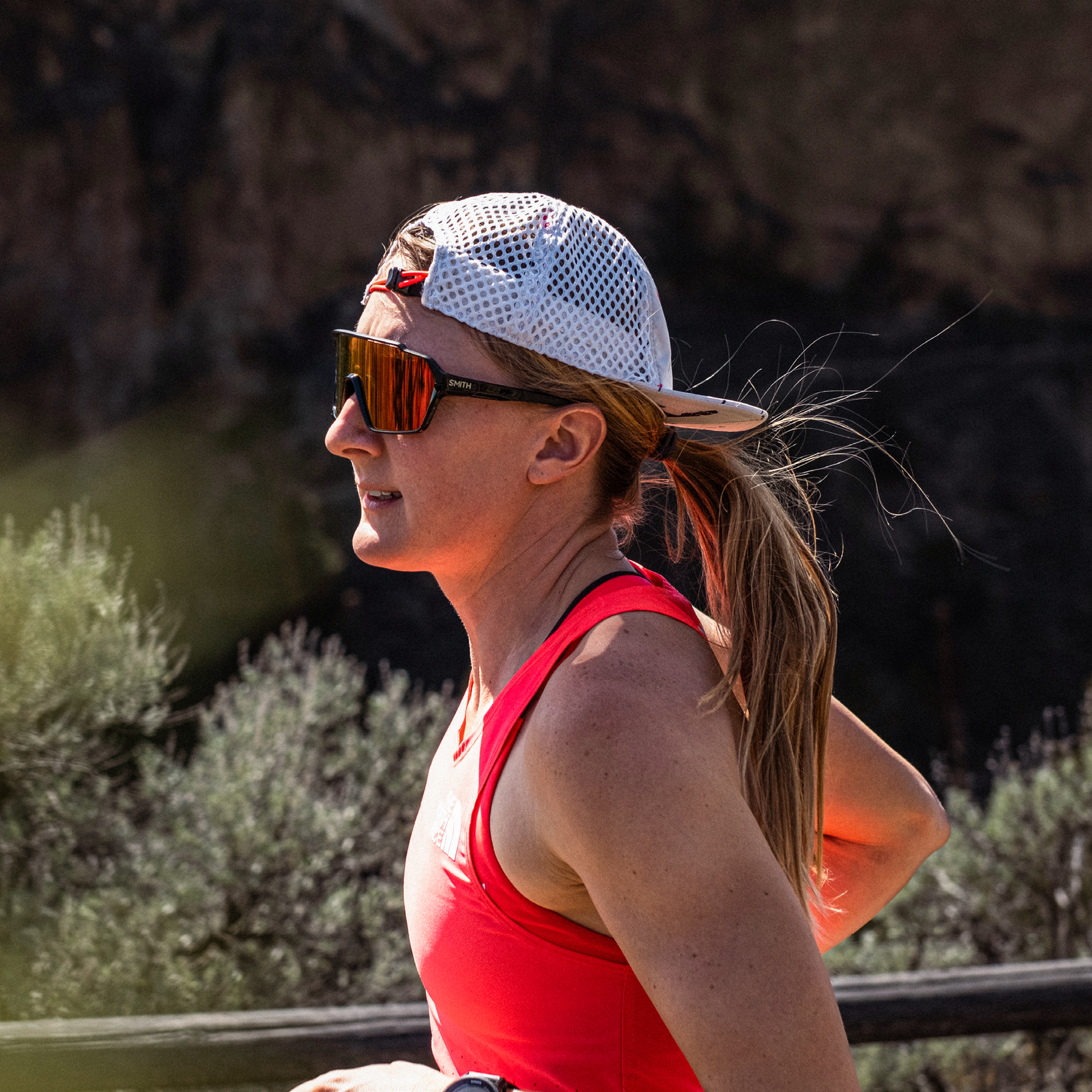 Shift MAG, Black | ChromaPop Photochromic Clear To Gray