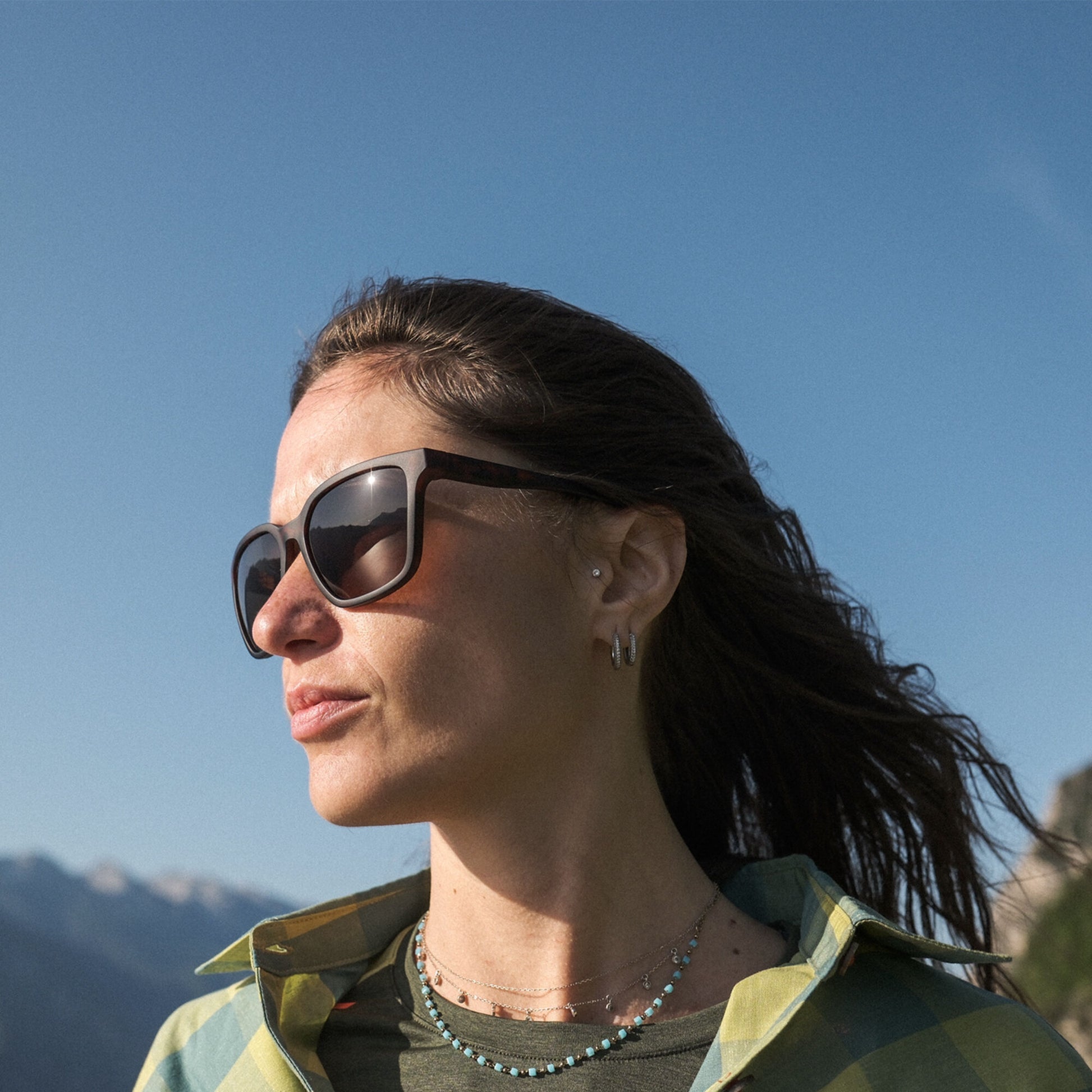 Shoutout Core, Matte Black | Polarized Gray