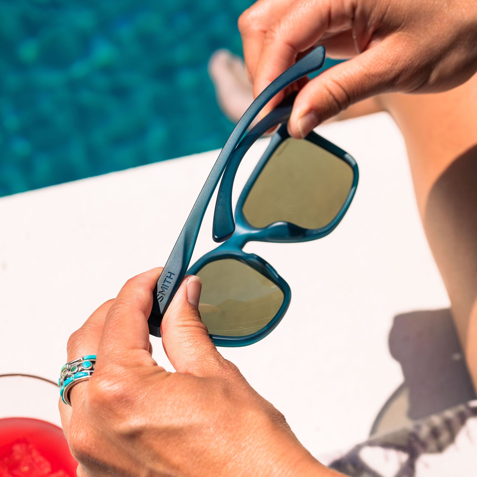 Shoutout Core, Matte Black | Polarized Gray