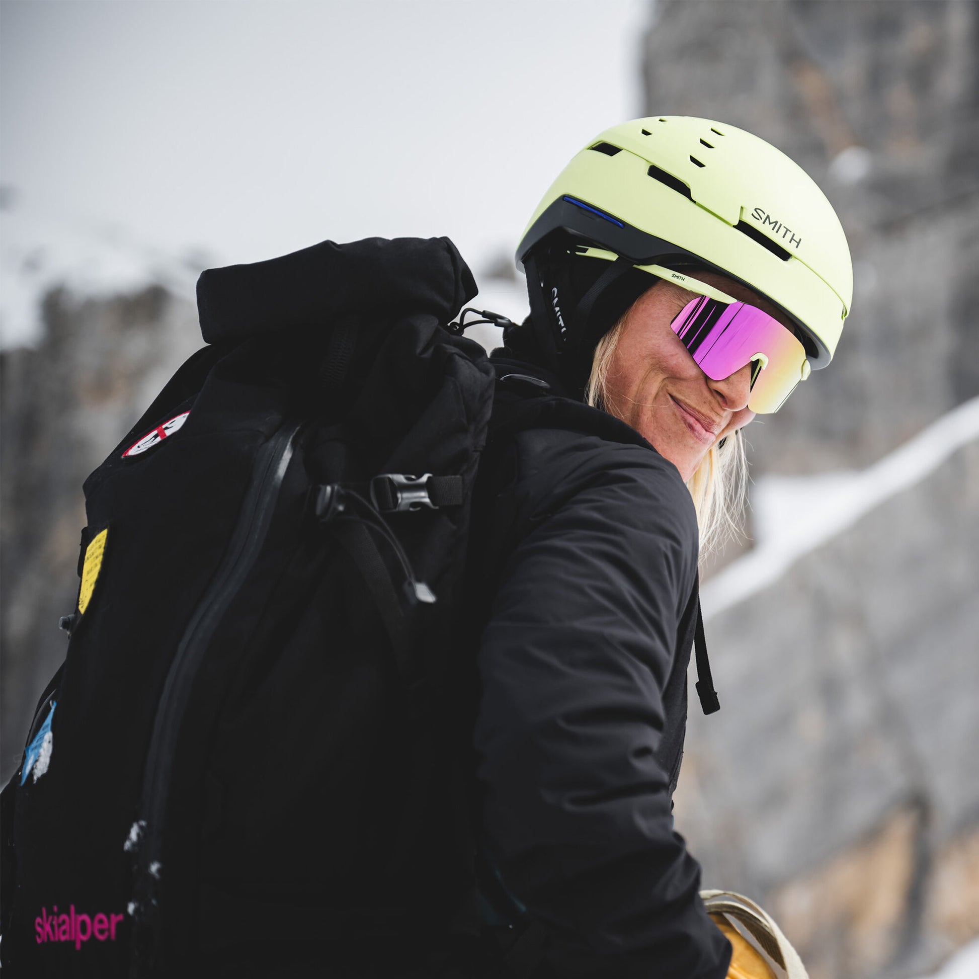 Summit Mips®, Matte Black + Small