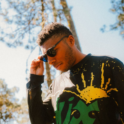 Vers l’ouest, lunettes de soleil + Cristal sommital | ChromaPop Vert gris polarisé