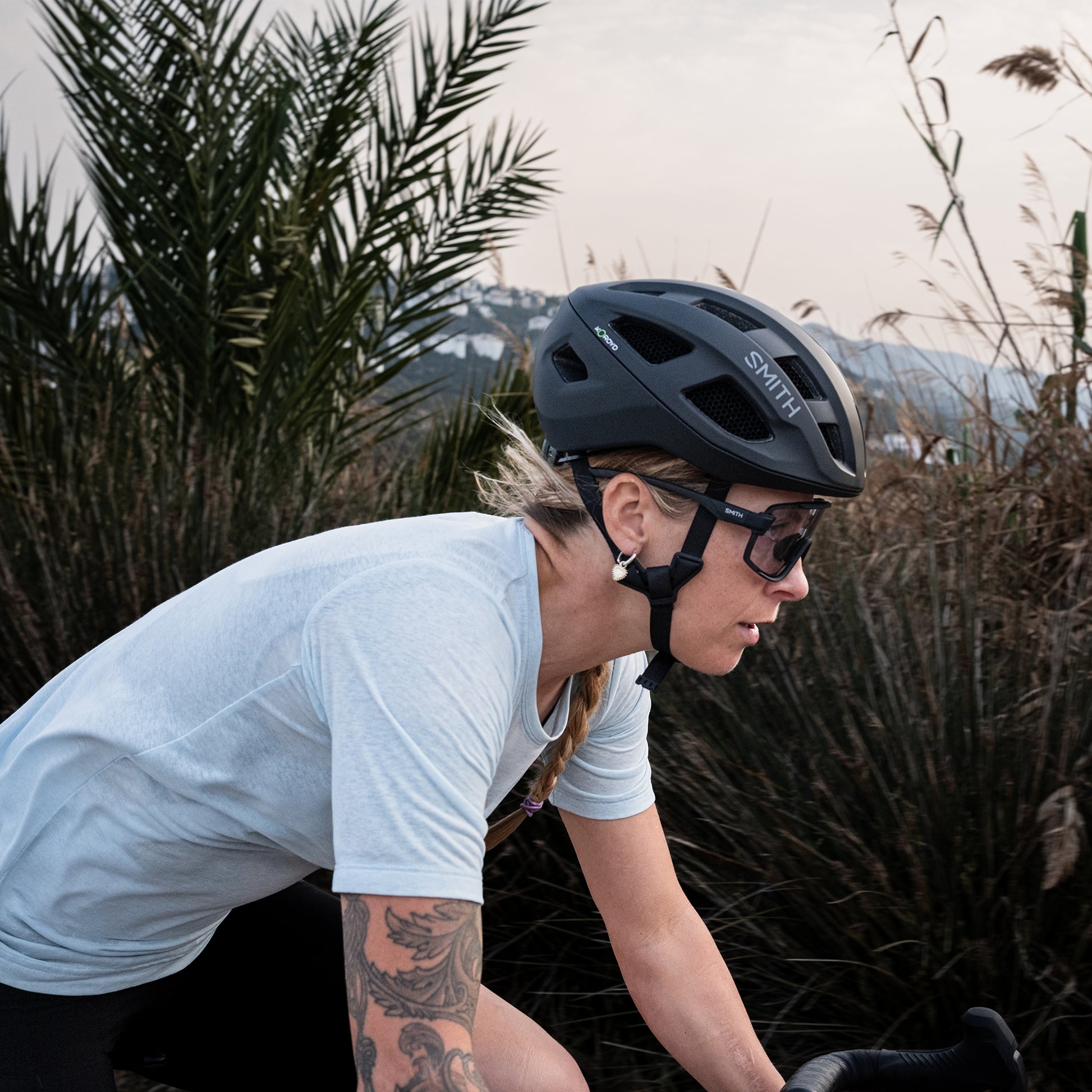 Wildcat, Matte Black | ChromaPop Glacier Photochromic Copper Blue Mirror