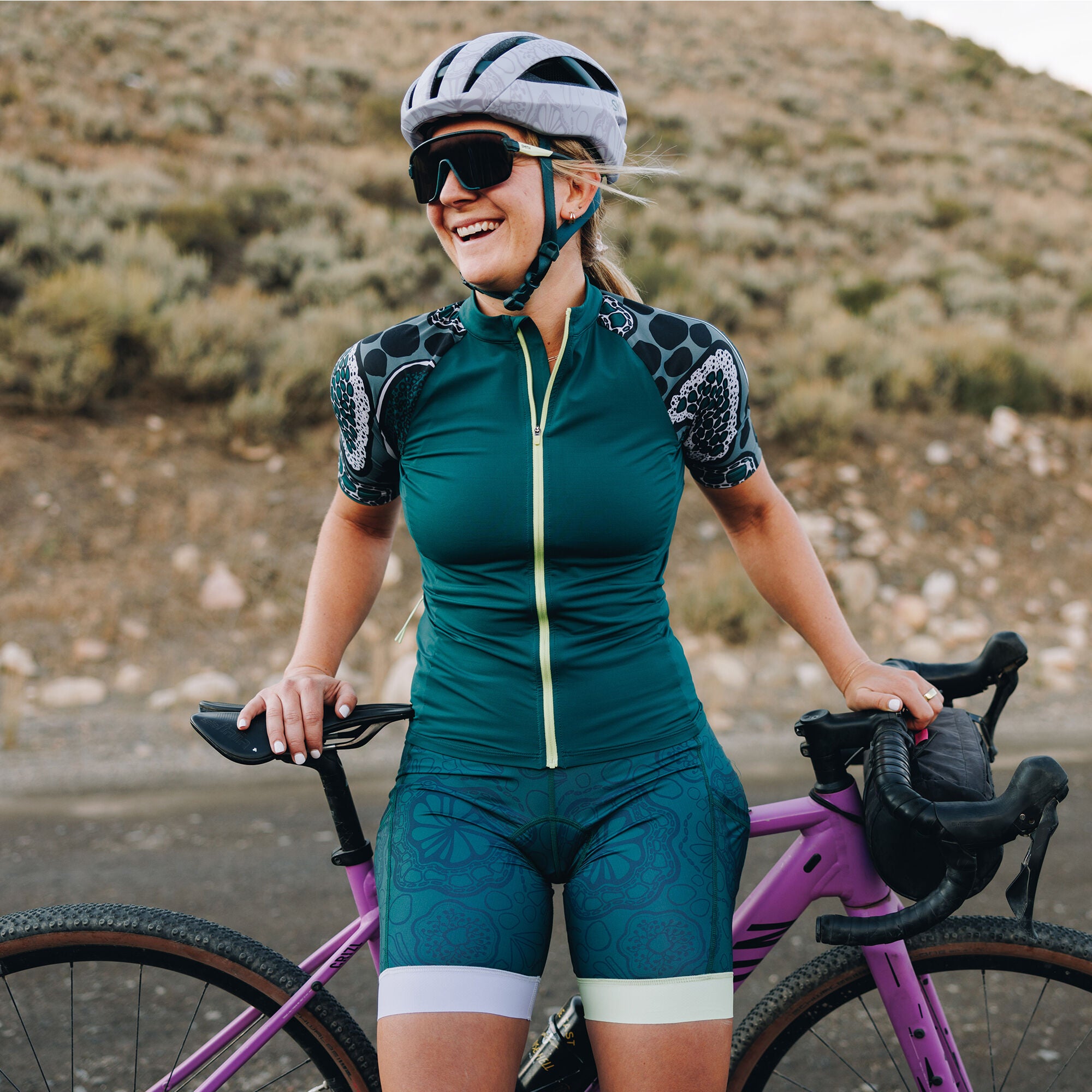 Alyssa Stash Chammy | Apparel | Smith Optics