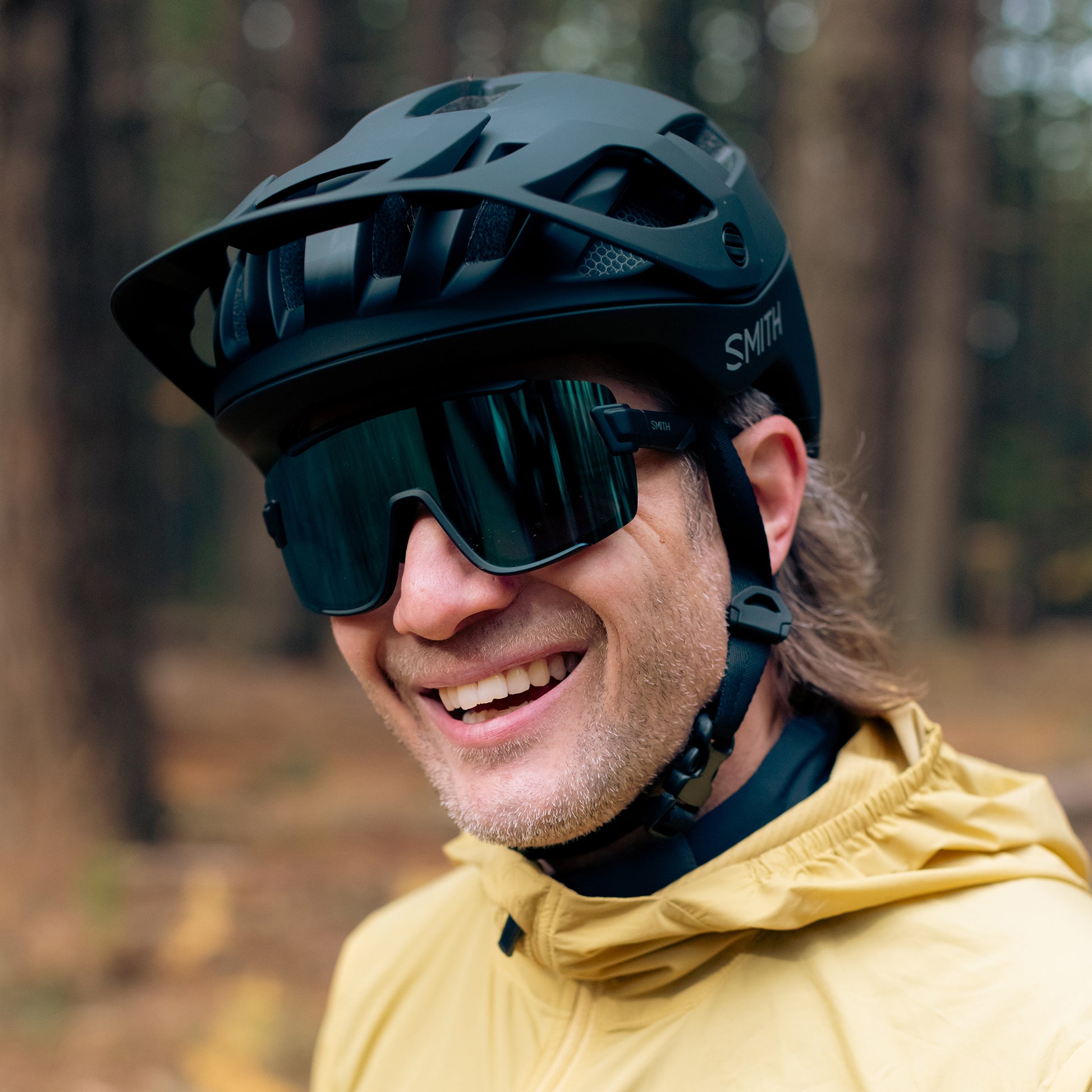 Wildcat, Matte Black | ChromaPop Red Mirror