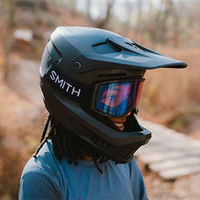 Brooklyn Bell wearing the Hardline helmet and Rhythm MTB goggles