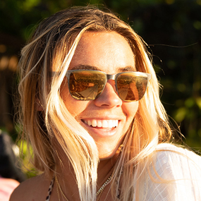 Woman wearing Lowdown 2 Sunglasses